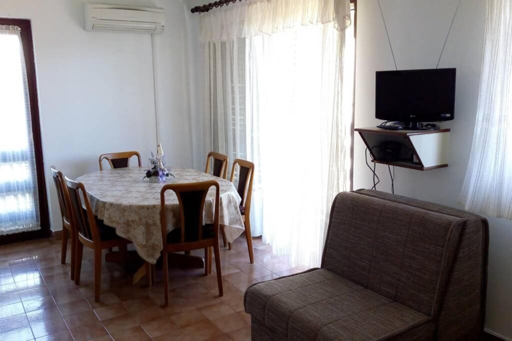 Apartment Zdenka Rasa Bagian luar foto